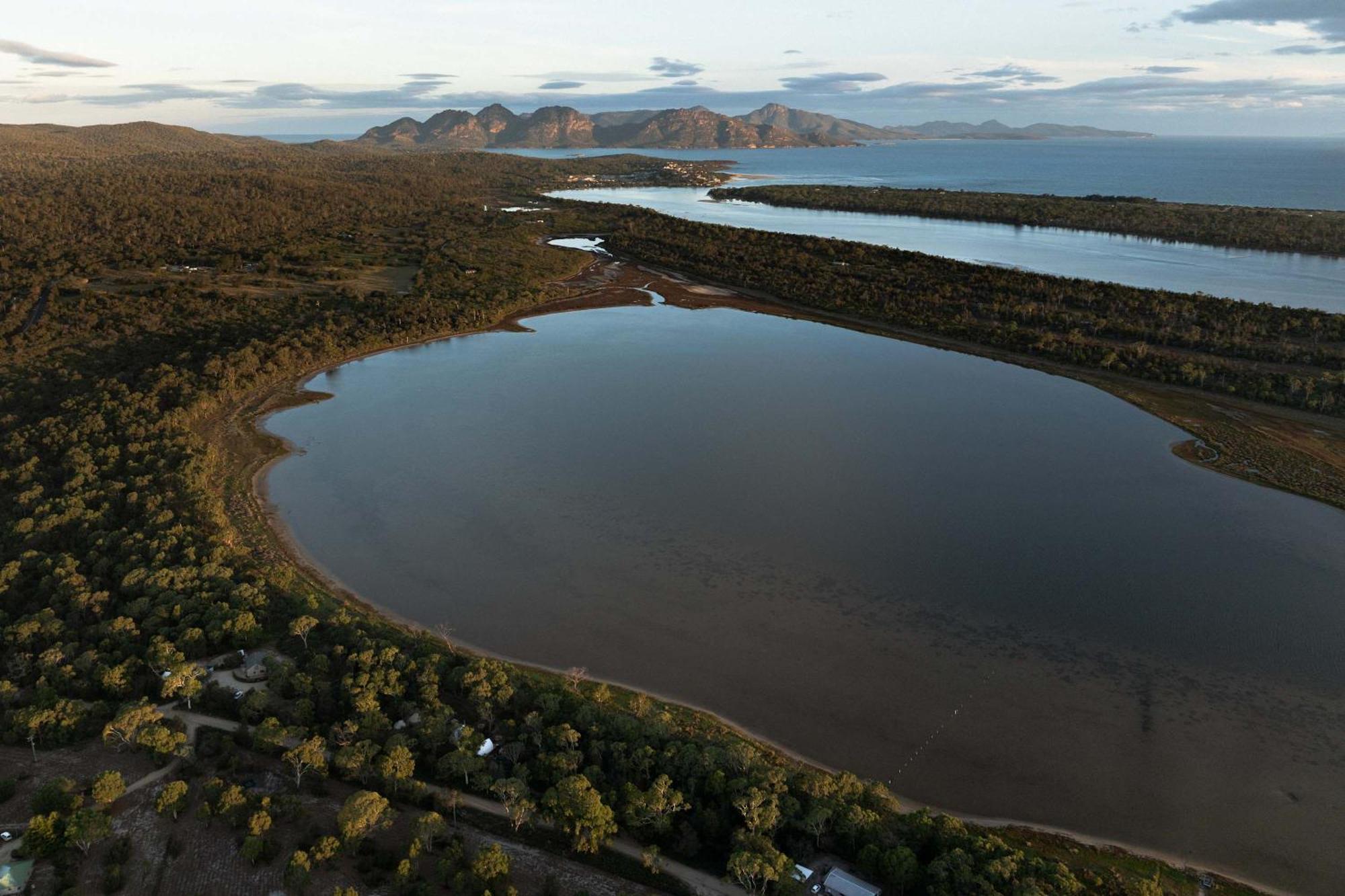 Numie - Freycinet Peninsula - Glamping - Heated - Waterfront Ξενοδοχείο Coles Bay Εξωτερικό φωτογραφία